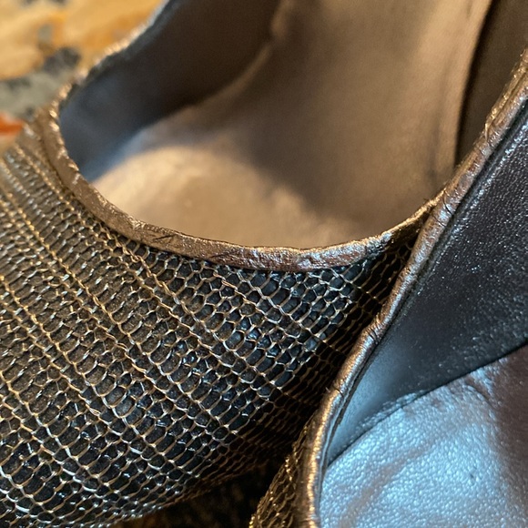 Manolo Blahnik Chain Pumps - Picture 10 of 10